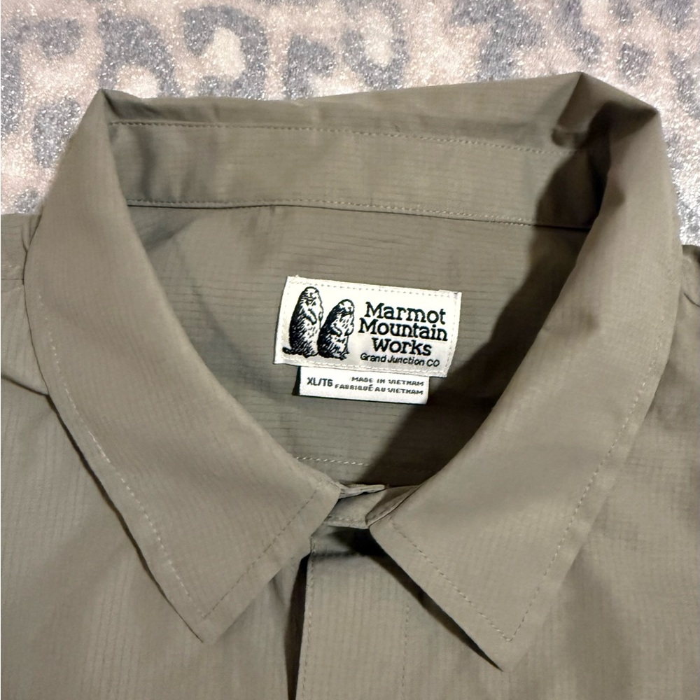 BRAND NEW  Marmot Men's XL Muir Camp Hike Short-Sleeve Casual Button Up Shirt
